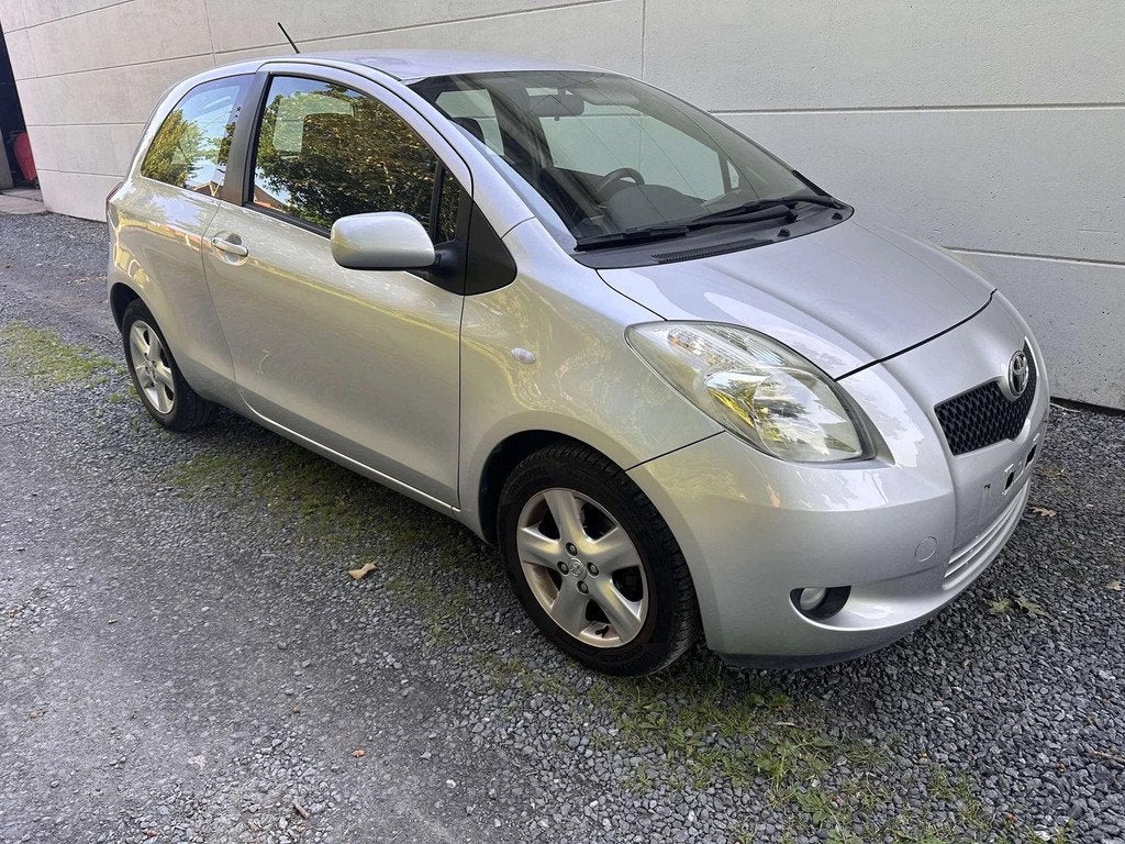 Toyota Yaris 1.3i VVT-i 16v Linea Sol* superstaat *, 1296 cc, Sound system, Gebruikt, 4 cilinders