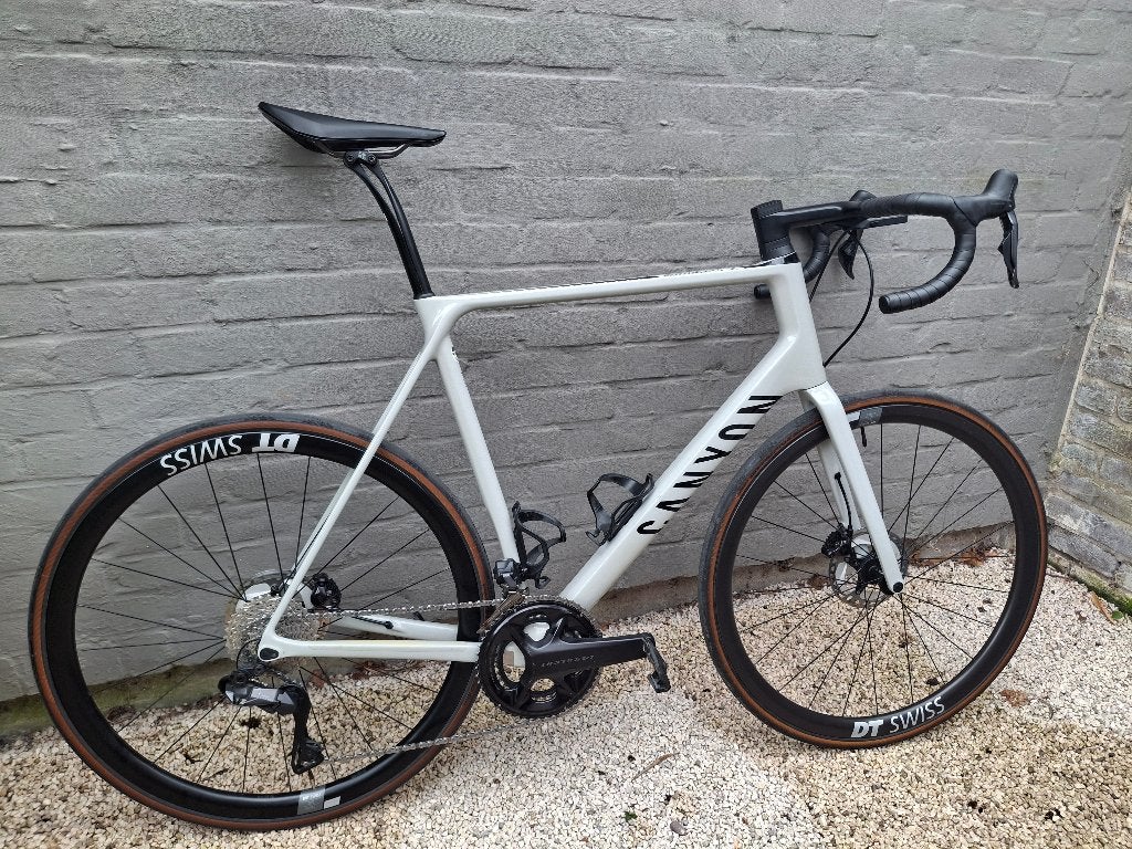 Canyon Endurace CF SL 8 Disc Ultegra Di2, 28 inch, Carbon, Heren, Zo goed als nieuw