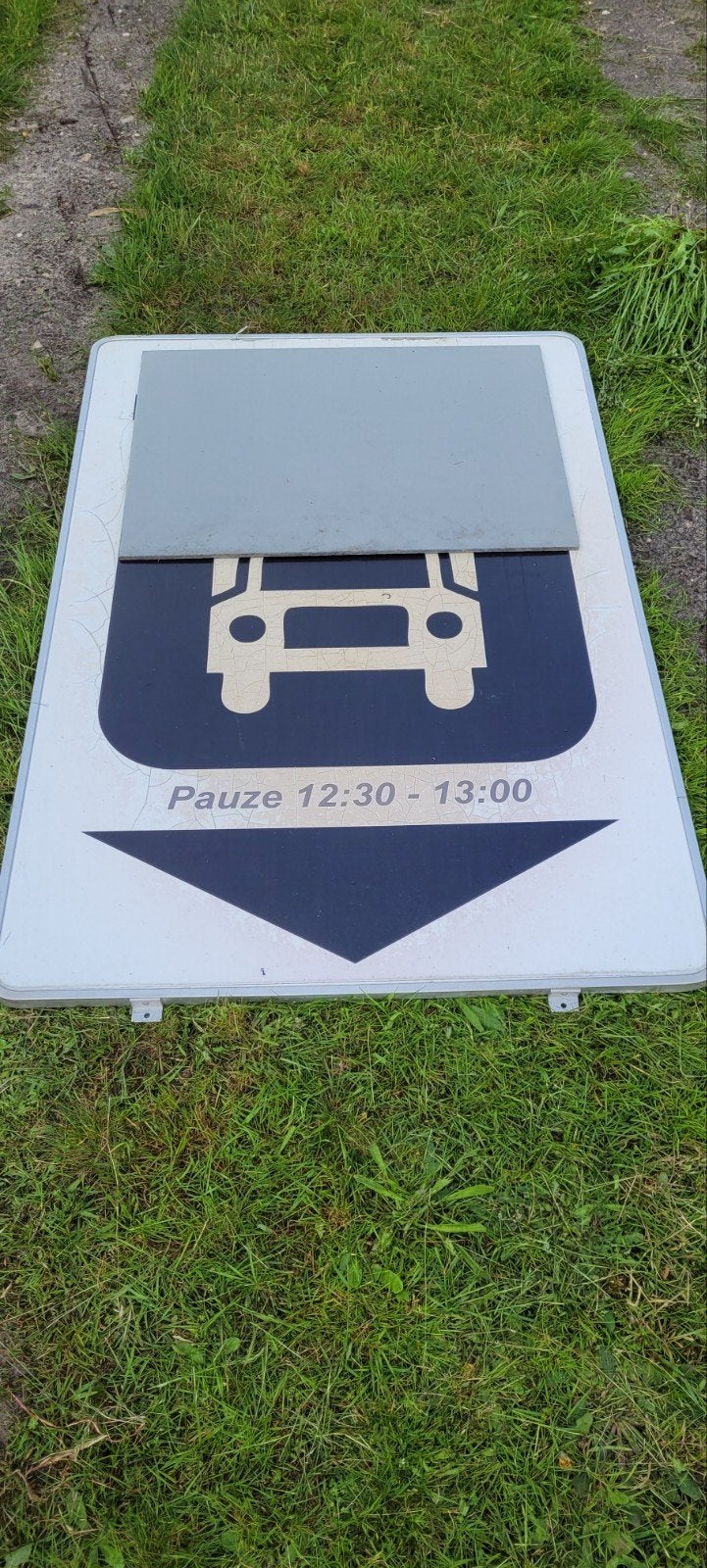Reclame informatie bord, Ophalen