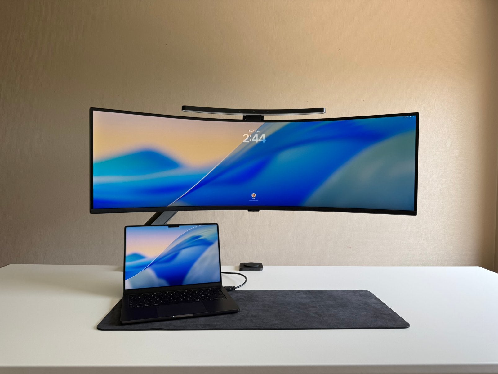 Samsun Viewfinity 49” Ultrawide, Informatique & Logiciels, Moniteurs, HD, 1 à 2 ms, VA, Comme neuf
