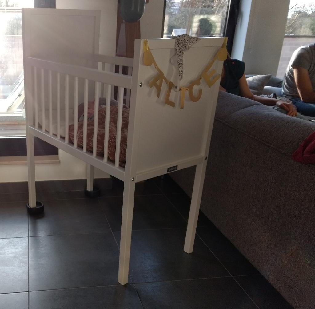 Babybedje 40x80cm + matras aerosleep + 3 hoeslakens aerosl, Kinderen en Baby's, Ophalen, Gebruikt, Ledikant