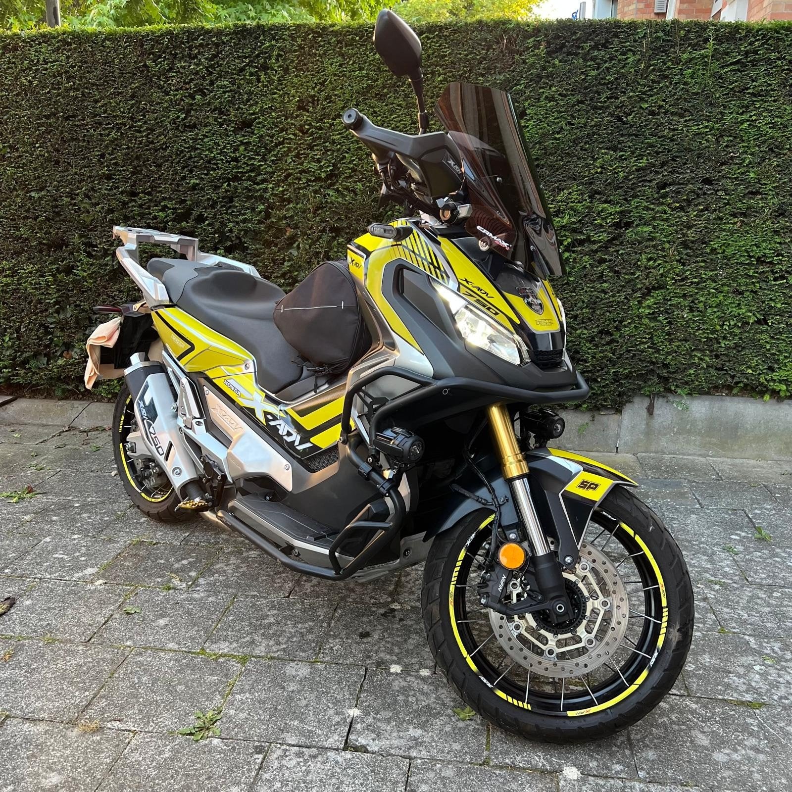 Honda X-ADV 750, Motoren, Particulier
