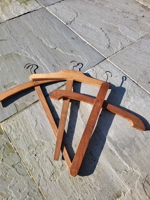 3 vintage houten kapstokken, Ophalen