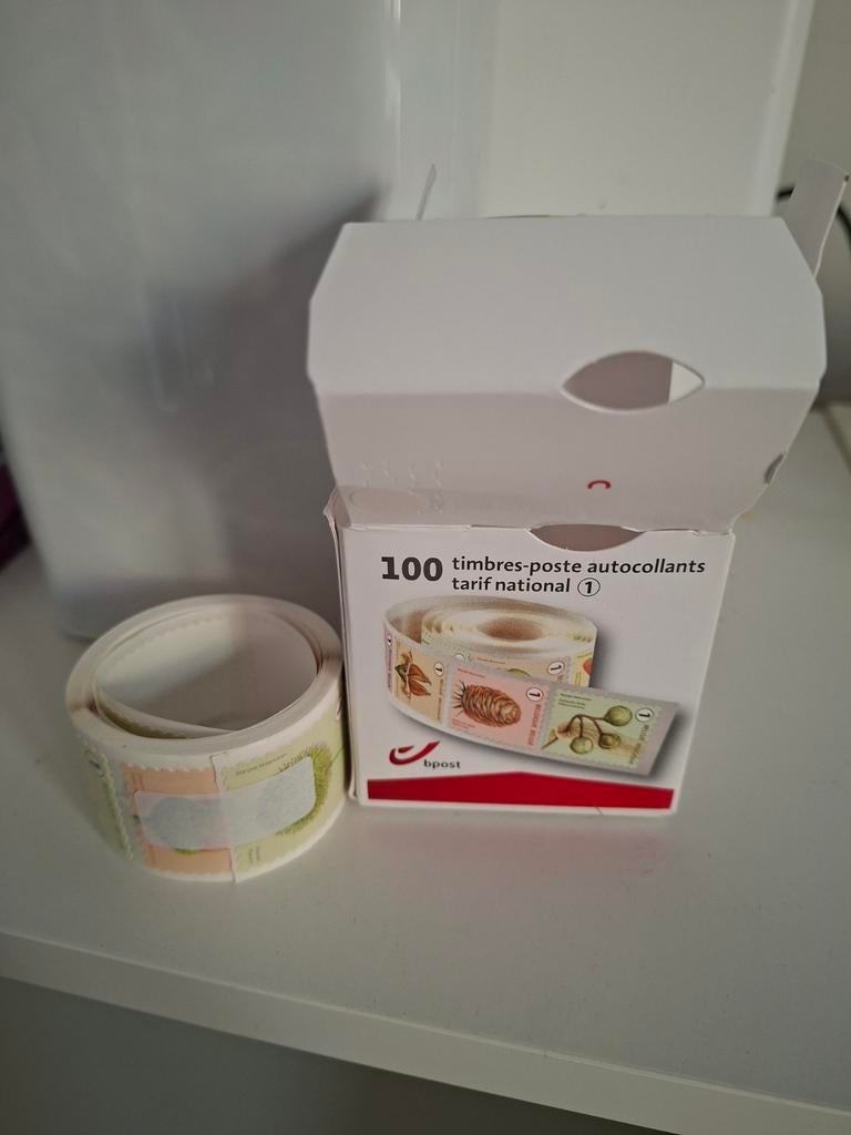 Doos met 100 Belgische postzegels (voor +verzendkosten), Postzegels en Munten, Ophalen
