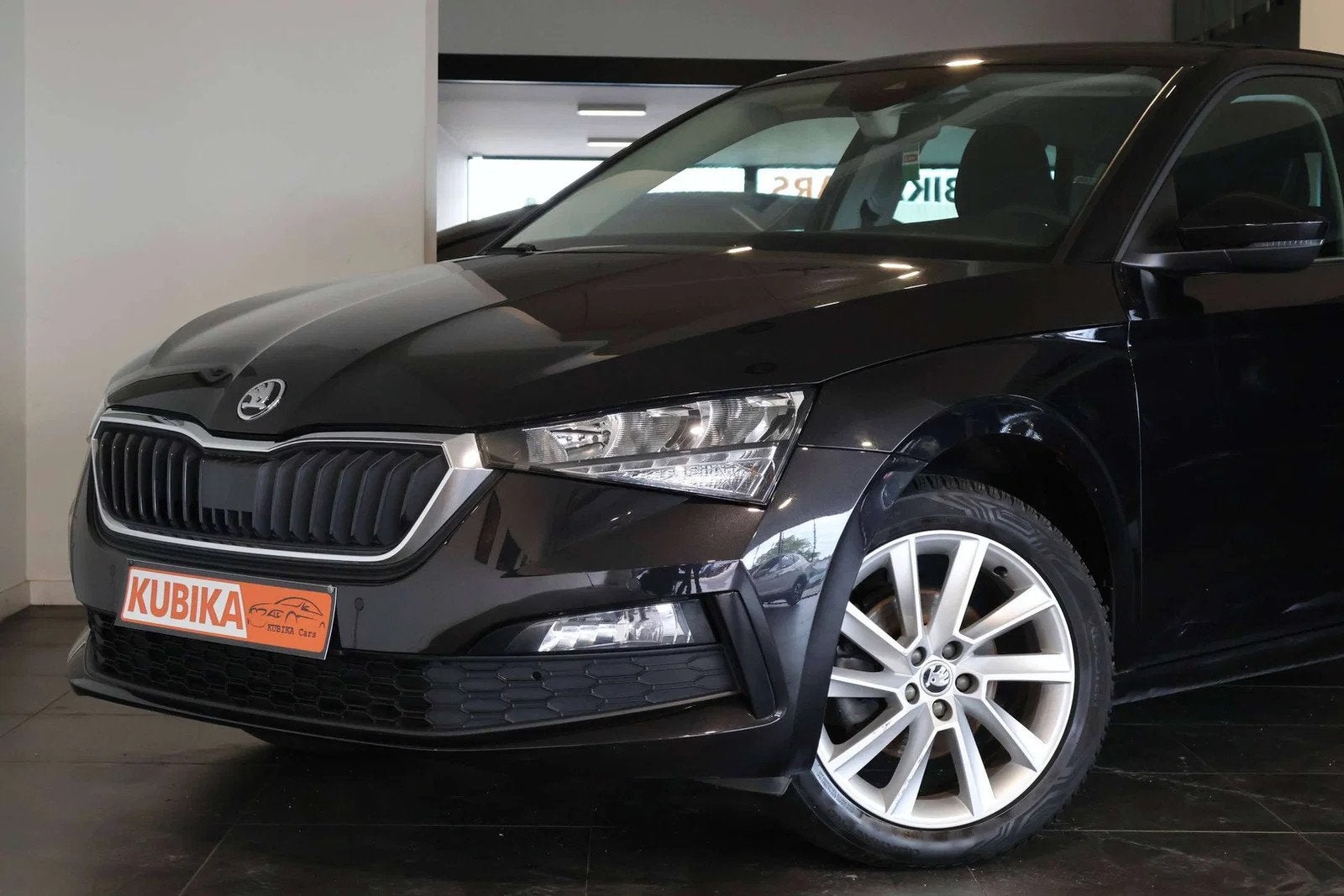 Skoda Scala Scala 1.0 TSI Style DSG Navi Cruise LijnA FrontA, Auto's, Gebruikt, Euro 6, 109 g/km, Zwart