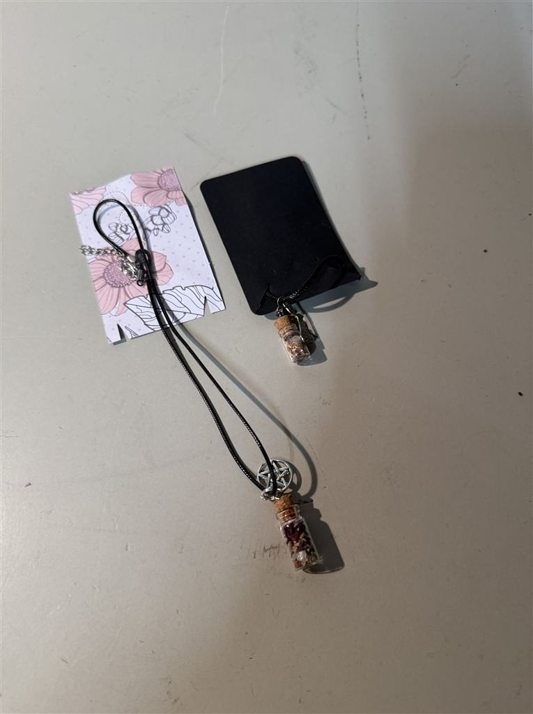 Ostara Witches Spellflesje + Hanger met Haas - Magische Deco, Ophalen of Verzenden, Nieuw