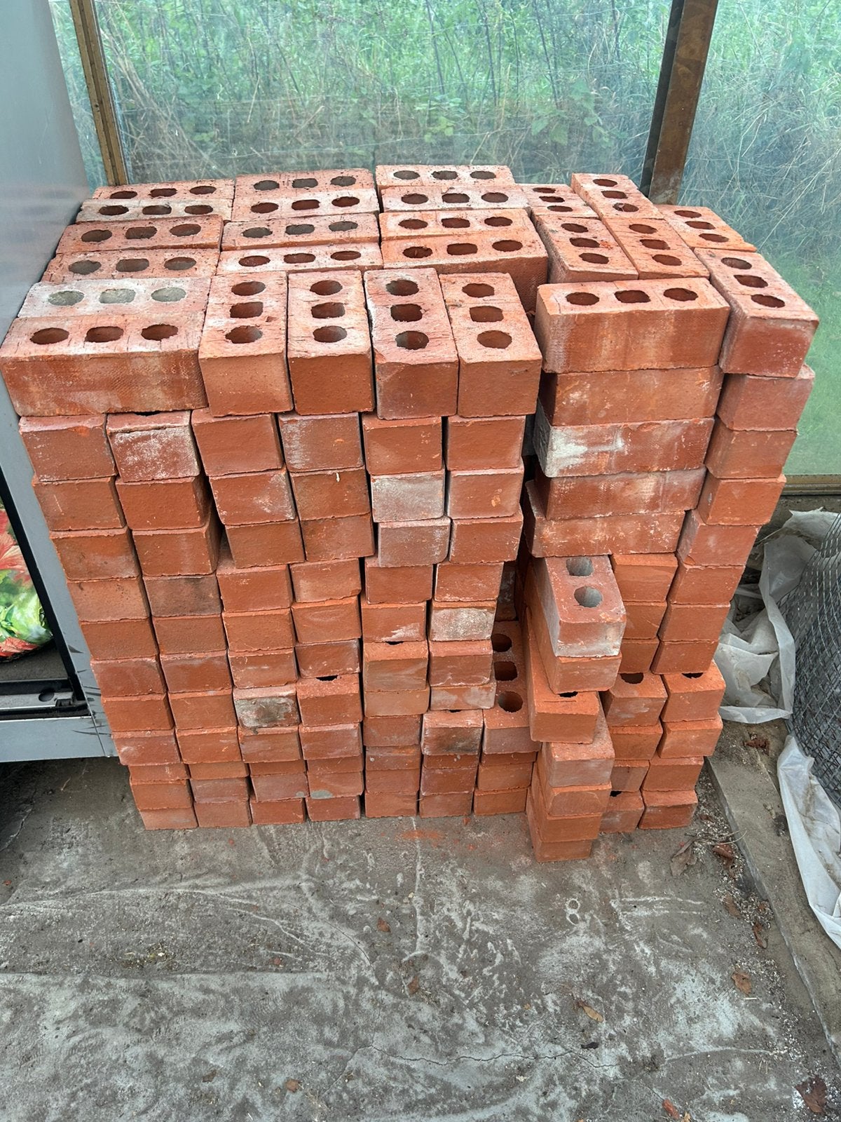 250 rood oranje gevelstenen met gaten, Doe-het-zelf en Bouw, Ophalen, Zo goed als nieuw, Bakstenen