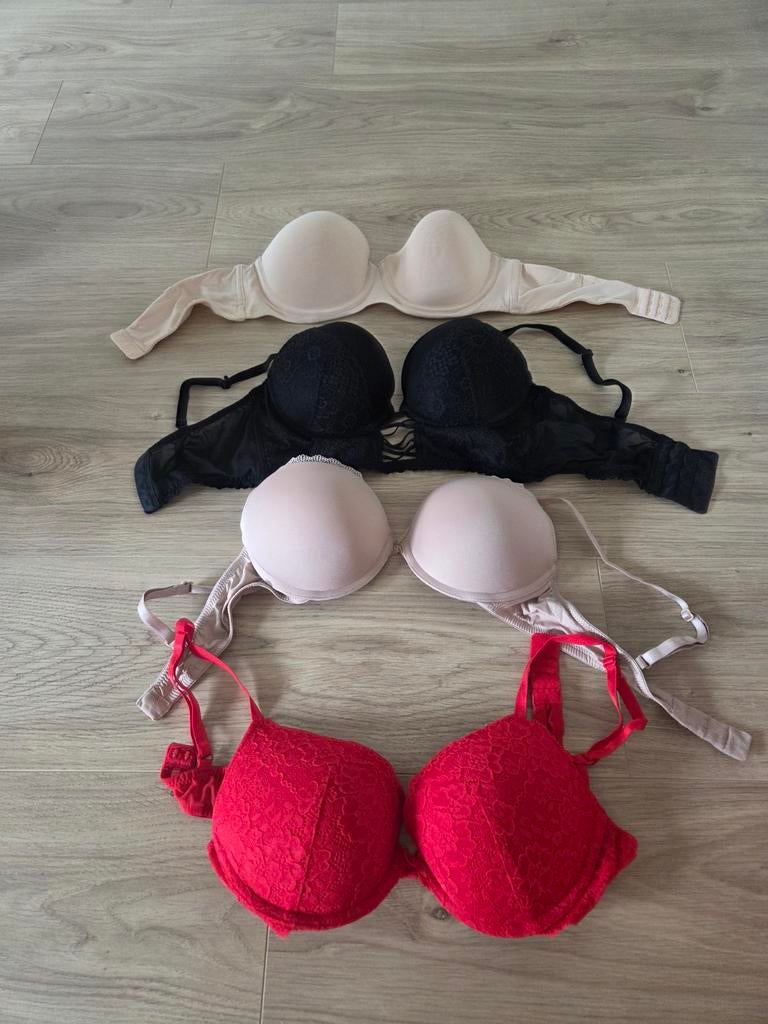 Bh's 75 B, Kleding | Dames, Ondergoed en Lingerie, Ophalen, BH