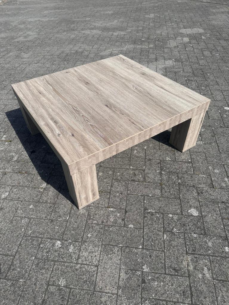 Salontafel 1m op 1m, Ophalen, Zo goed als nieuw