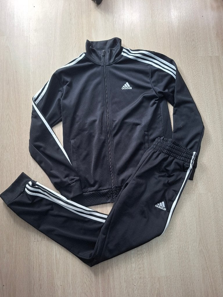 Ensemble Adidas, Neuf, Enlèvement ou Envoi, Adidas, Autres types