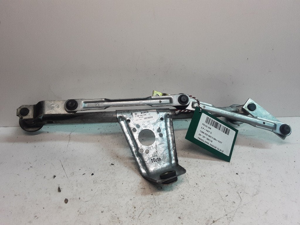 MECANISME ESSUIE-GLACE 206 (2A / C/H/J/S) (3397020578), Kontakt-peugeot@peugeot.com, Utilisé, Peugeot Deutschland GmbH, Bahnhofsplatz
65423  Rüsselsheim, DE