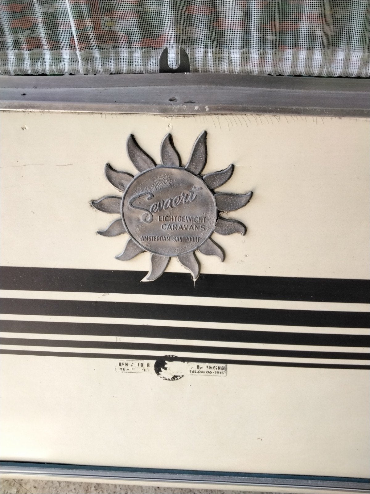 CARAVAN  OLDTIMER GEVAERT  BJ64  IN ZEER MOOIE STAAT, -750 k, Caravans en Kamperen, Overige merken, Standaardzit, 2 aparte bedden