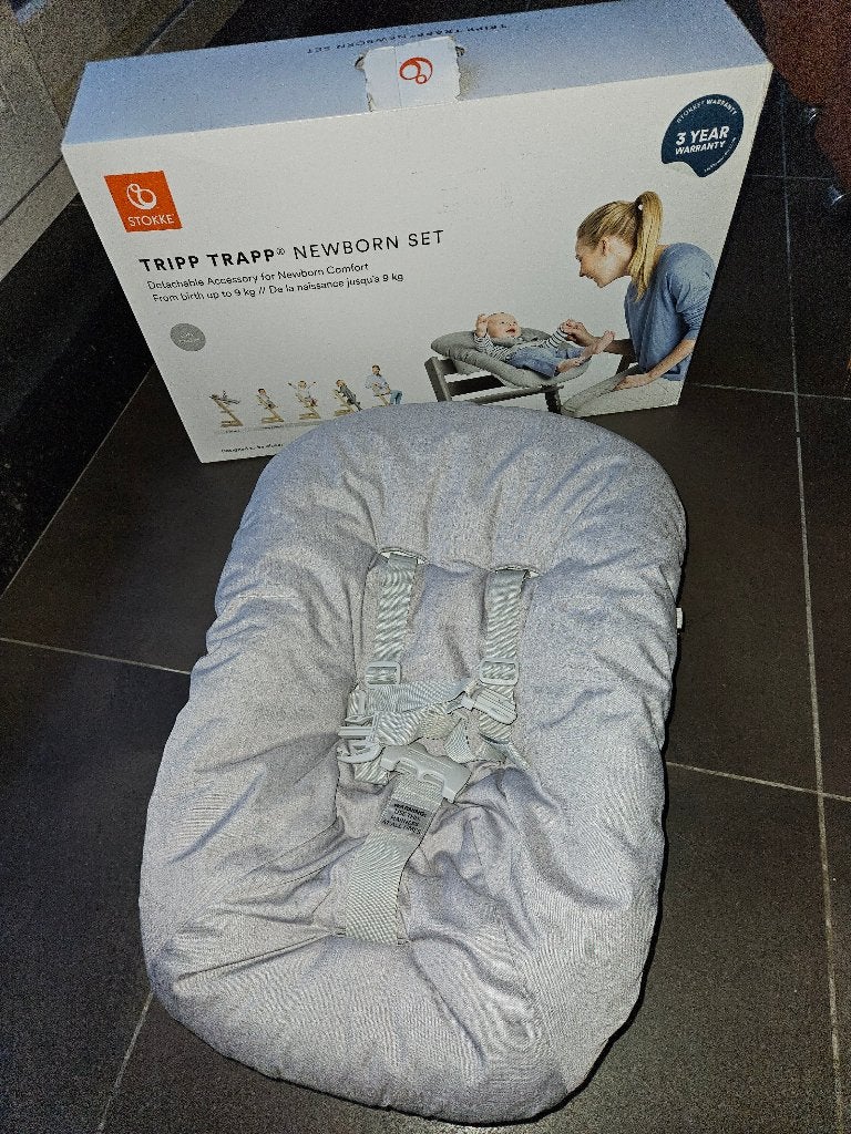 Stokke Newborn Set V2–lichtgrijs–met beugel en harnas, Kinderen en Baby's, Ophalen of Verzenden, Zo goed als nieuw, Overige typen