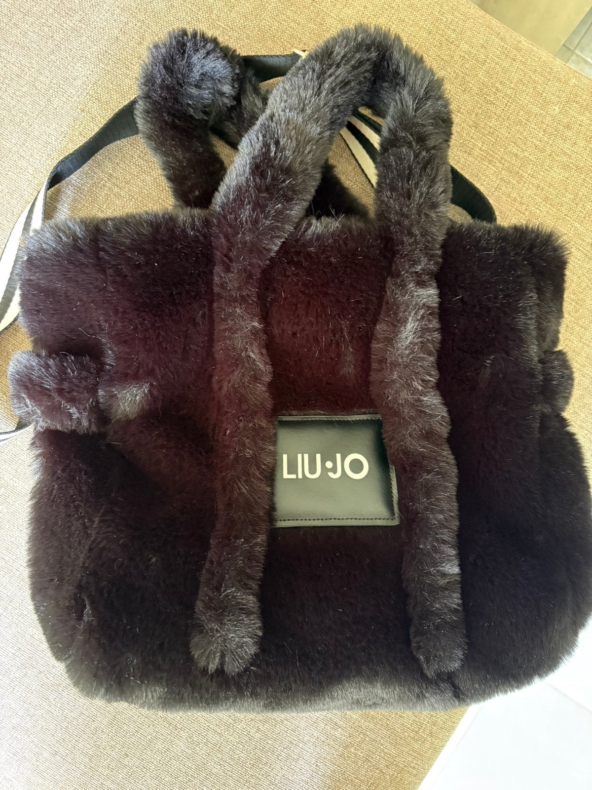 Splinternieuwe faux fur zwarte handtas van liu jo, Ophalen of Verzenden, Nieuw, Zwart, Schoudertasje