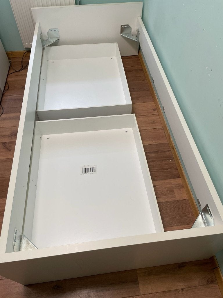 Eenpersoonsbed met 2 grote schuiven als opbergruimte, Huis en Inrichting, Slaapkamer | Bedden, Ophalen, 100 cm, Eenpersoons, Zo goed als nieuw