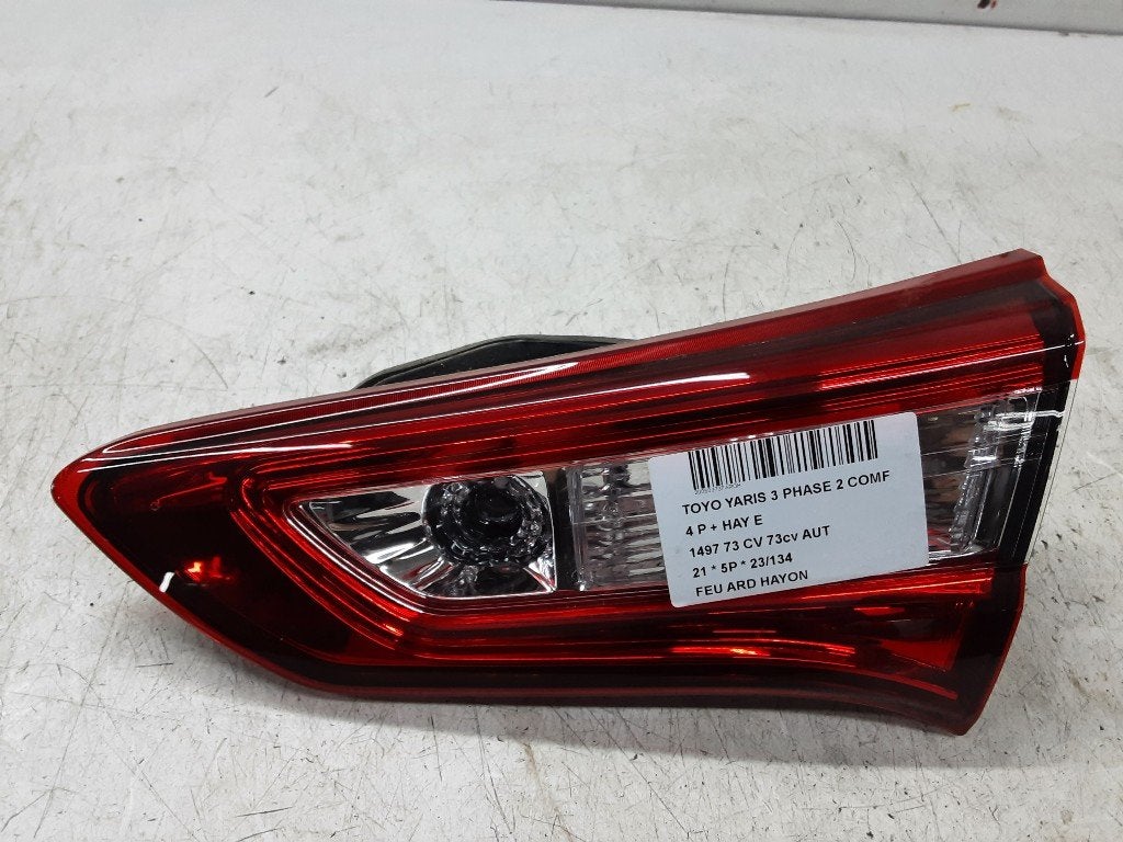PANNEAU ARRIÈRE DROIT AVEC LAMPE Toyota Yaris III (P13), Mevr. I. Hauben, Toyota, Utilisé, Rue de l'Espoir 34 34
4030  GRIVEGNÉE, BE