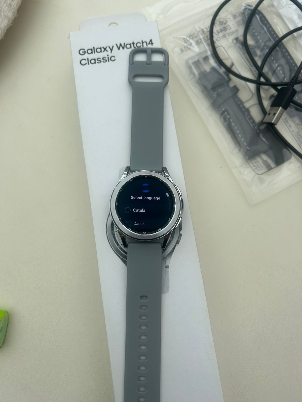 Samsung galaxy watch4 classic, Enlèvement, Comme neuf