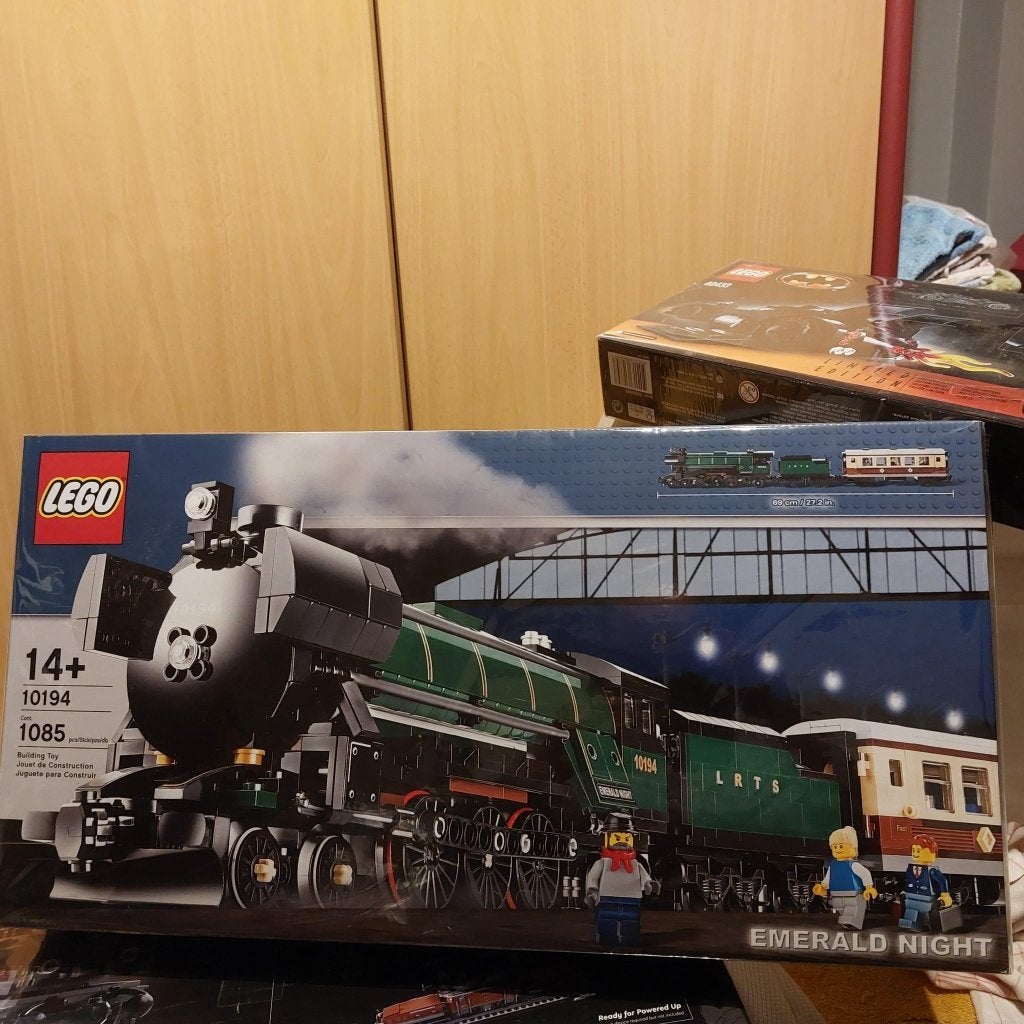 4 sets Lego scellés émeraude, crocodile, batmobile, gobelet, Neuf, Marvel, Lego, Ensemble complet