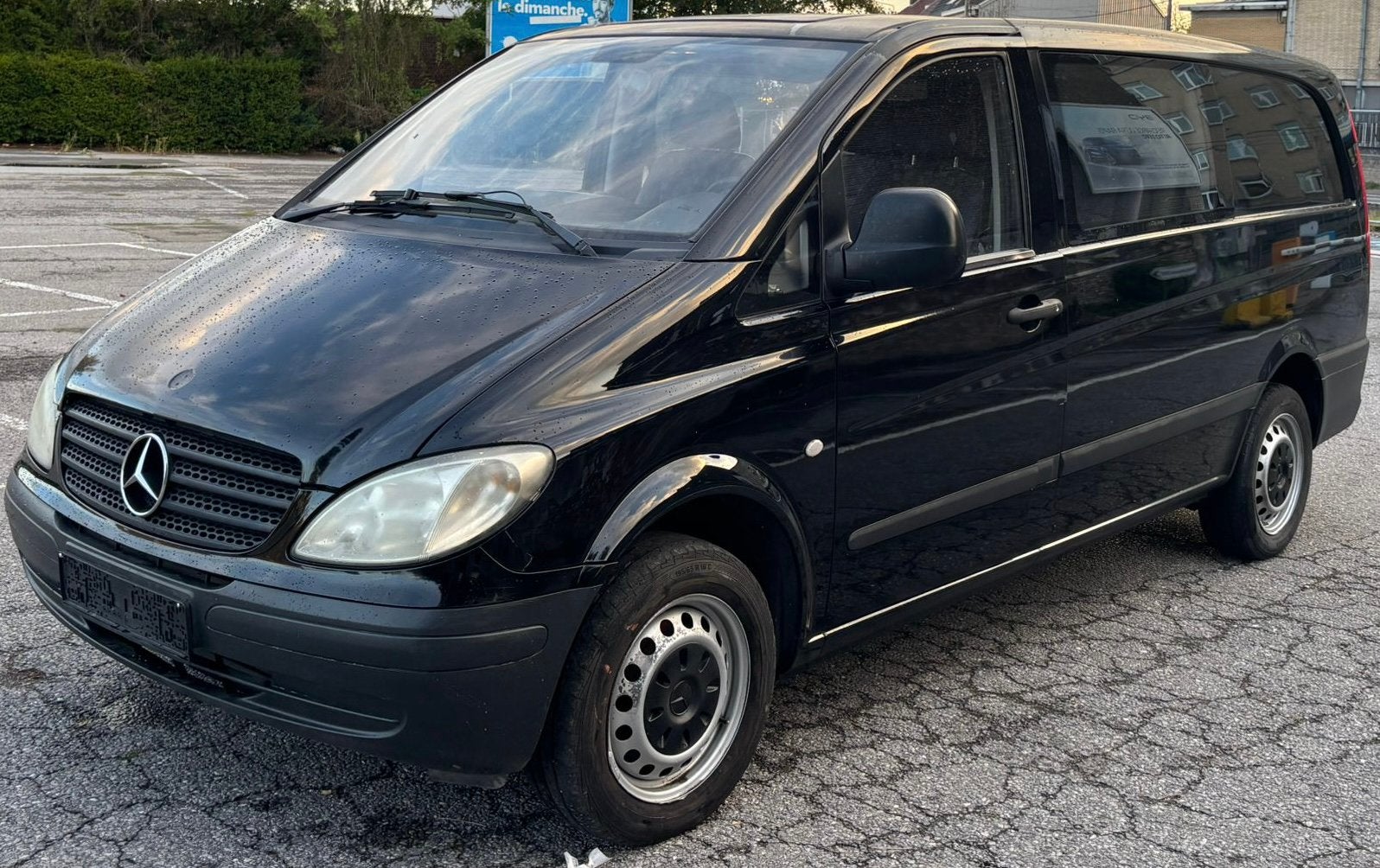 Mercedes vito 109 CDI 5 place, Autos, Achat, Boîte manuelle, Noir, Mercedes-Benz