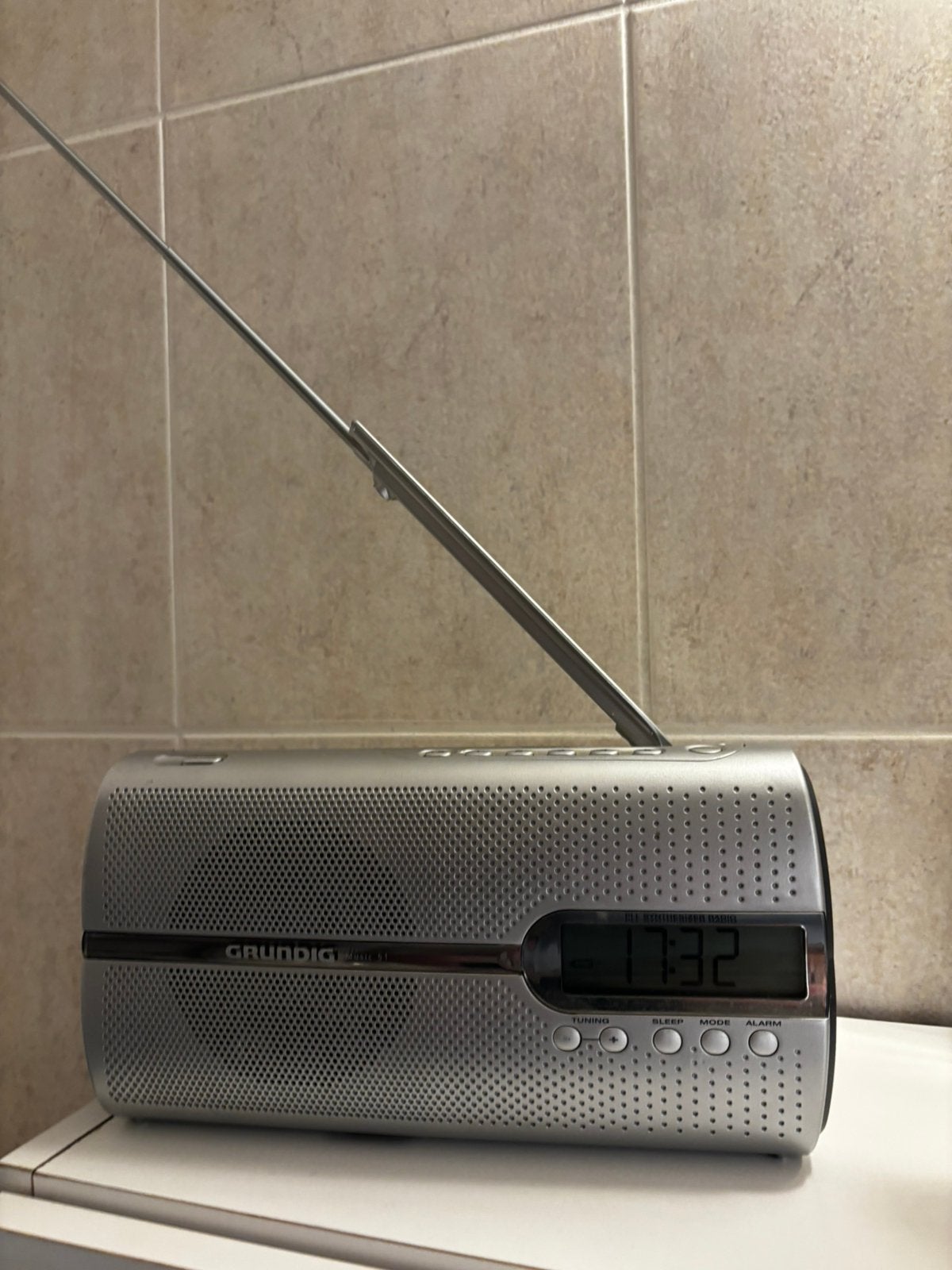 Radio GRUNDIG portable 51RP5201PLL, TV, Hi-fi & Vidéo, Radios, Enlèvement ou Envoi, Comme neuf, Radio