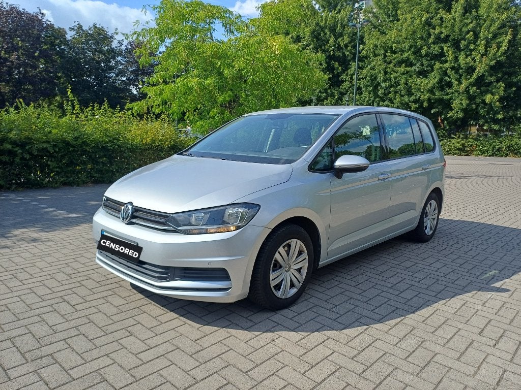 Vw Touran 7 places, Auto's, Volkswagen, Voorwielaandrijving, 4 cilinders, 7 zetels, Handgeschakeld