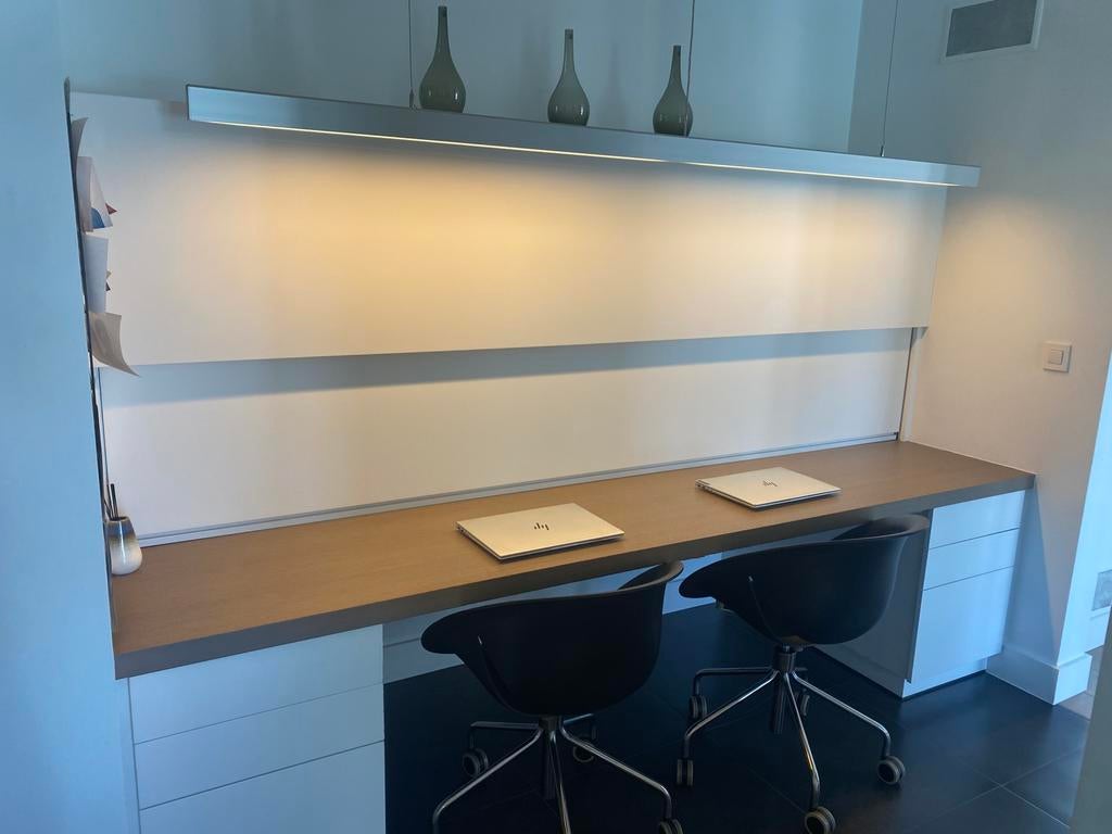 Maatwerkbureau 2 werkplekken, Huis en Inrichting, Overige typen, Gebruikt, 278 cm, Scheidingswand