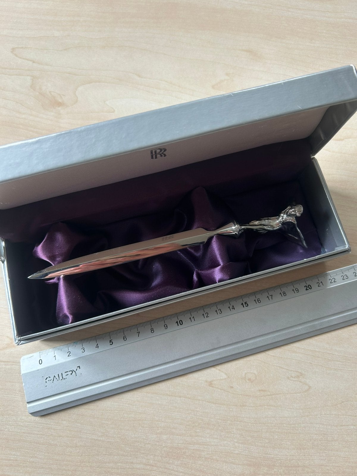 Rolls-Royce brief opener, Enlèvement