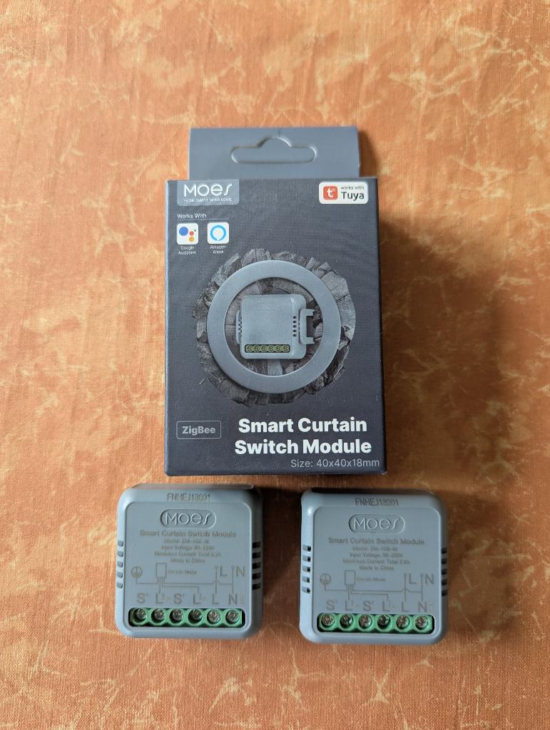 2x Zigbee rolluik schakelaar MOES ZM-108-M, Enlèvement, Comme neuf