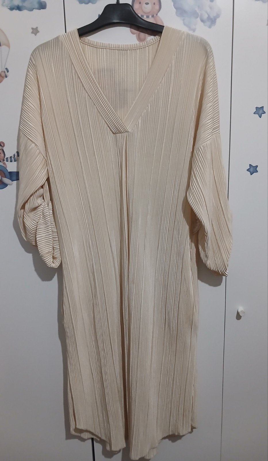 beige damesjurk geplooid model, Vêtements | Femmes, Robes, Taille 38/40 (M), Enlèvement ou Envoi, Beige, Comme neuf