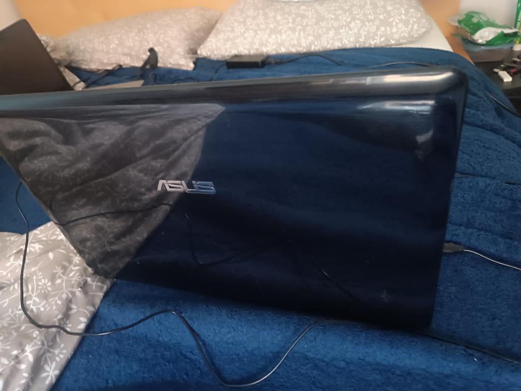 Te koop laptop asus 17.3", Computers en Software, Windows Laptops, Gebruikt, 2 tot 3 Ghz, ASUS, Ophalen of Verzenden