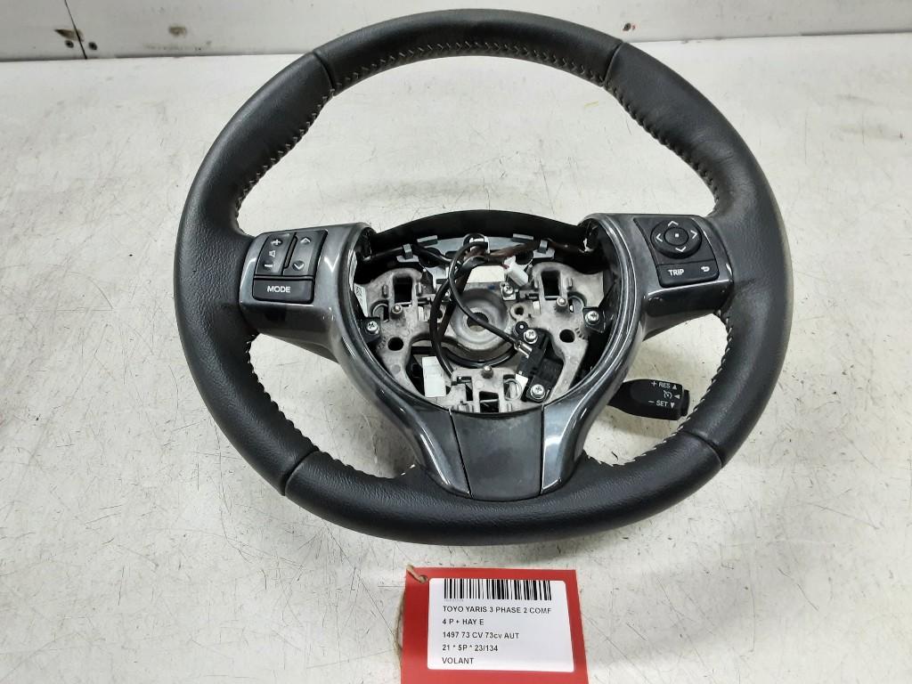 VOLANT DIRECTION Toyota Yaris III (P13) (451000D49024), Mevr. I. Hauben, Toyota, Utilisé, Rue de l'Espoir 34 34
4030  GRIVEGNÉE, BE