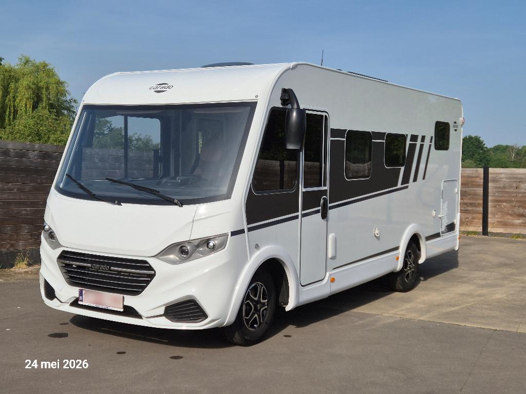 Carado (Hymer) i338 pro plus automaat, Caravanes & Camping, Camping-cars, Jusqu'à 4, 6 à 7 mètres, Siège standard, Fiat