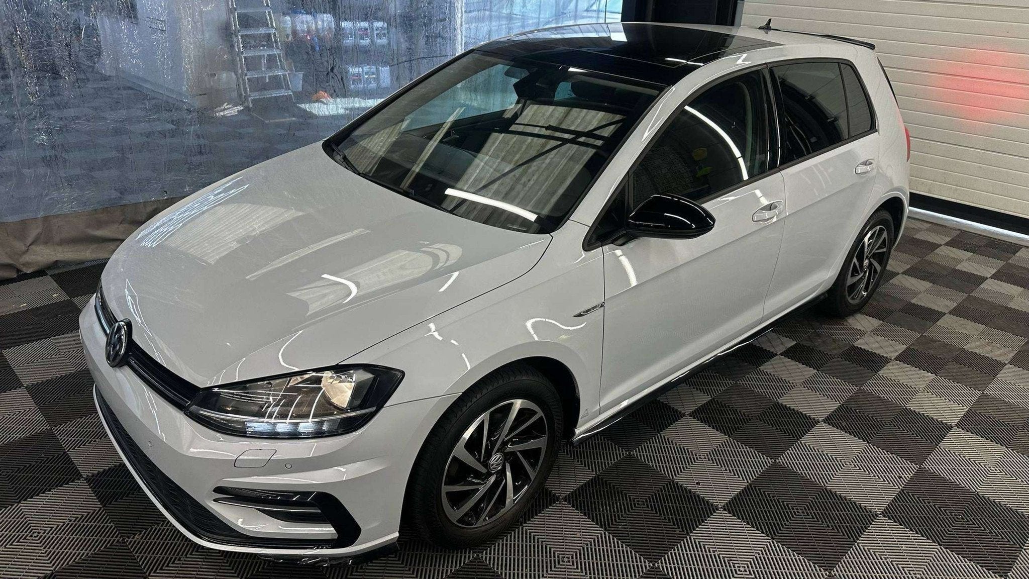 Volkswagen Golf 1.0 TSI bj. 2019 R-Line, Auto's, Stof, Gebruikt, 4 cilinders, Wit