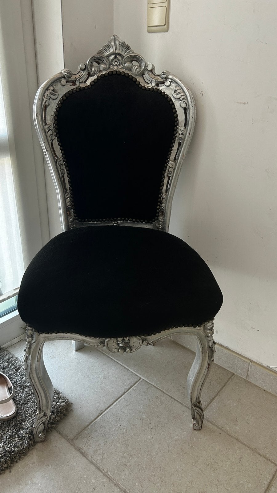 Grand Rococo Barok fauteuil met zwart fluweel en zilver hout, Ophalen, Zilver