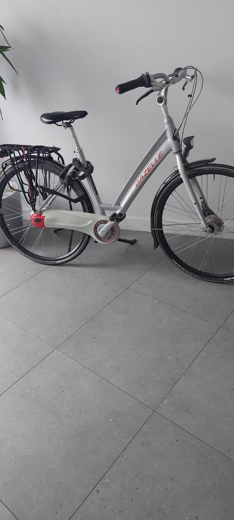 Gazelle chamonix zo goed als nieuw, Fietsen en Brommers, Fietsen | Dames | Damesfietsen, Ophalen of Verzenden, Gazelle, Versnellingen