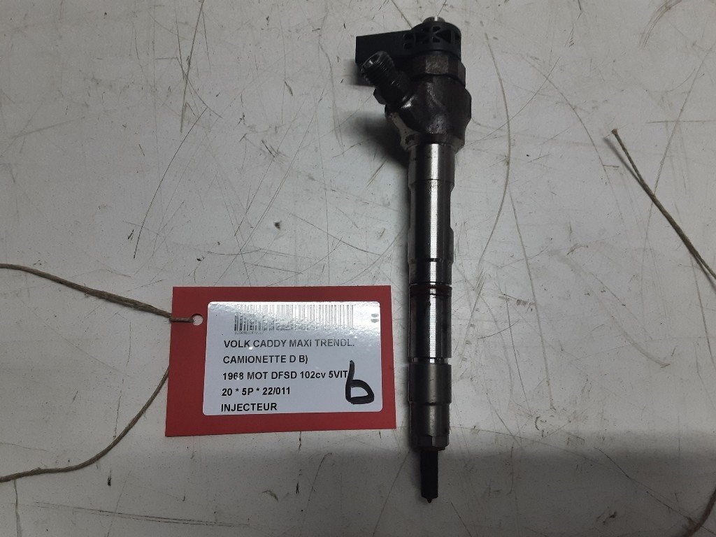 INJECTEUR Volkswagen Caddy IV (04L130277AC), Autos : Pièces & Accessoires, Volkswagen, Mevr. I. Hauben, Utilisé, Rue de l'Espoir 34 34
4030  GRIVEGNÉE, BE