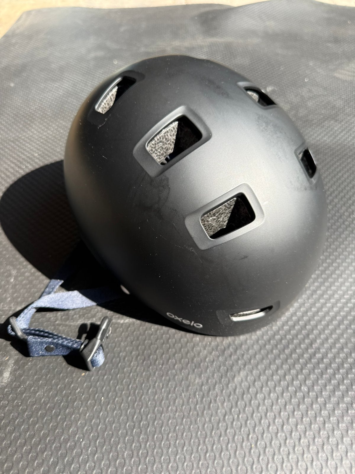 Helm, Sport en Fitness, Ophalen, Zo goed als nieuw