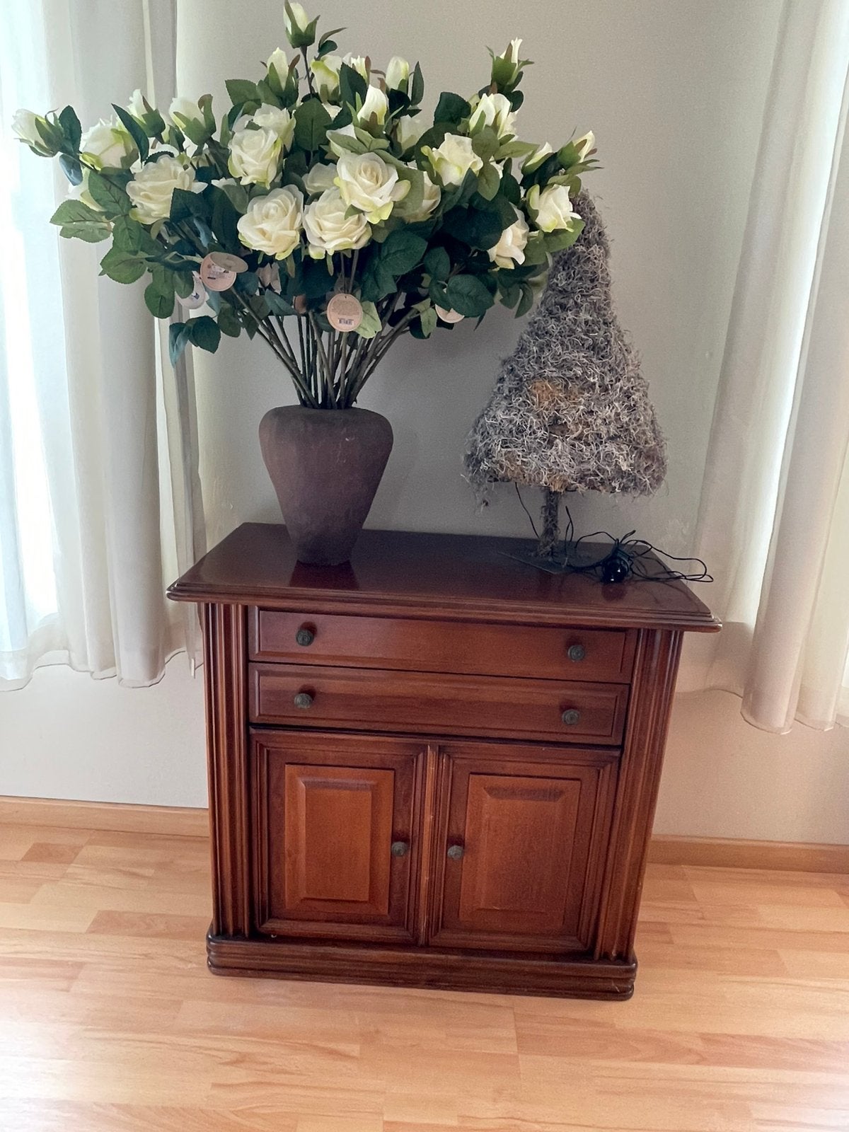 Buffet en bois - 2 tiroirs/2 portes, Antiquités & Art, Enlèvement