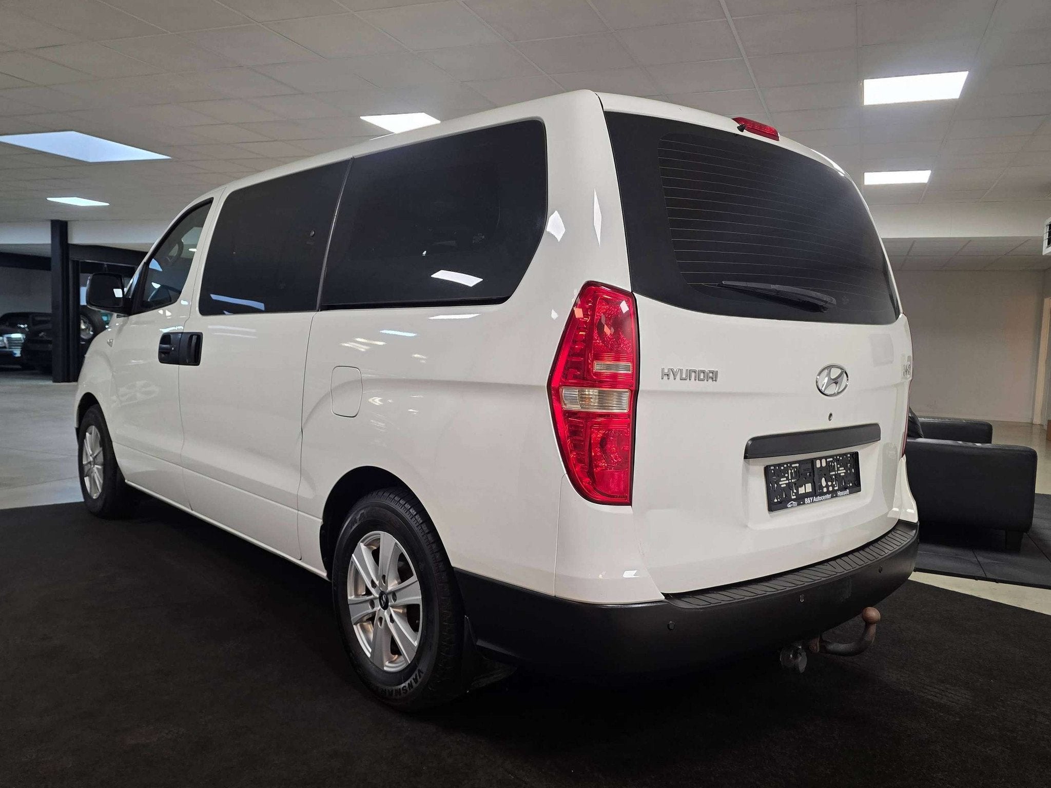 Hyundai H-1 2.5 CRDi Dubbelcabine 6zit / Navi / Trekhaak, Autos, 188 g/km, Achat, Entreprise, Boîte manuelle