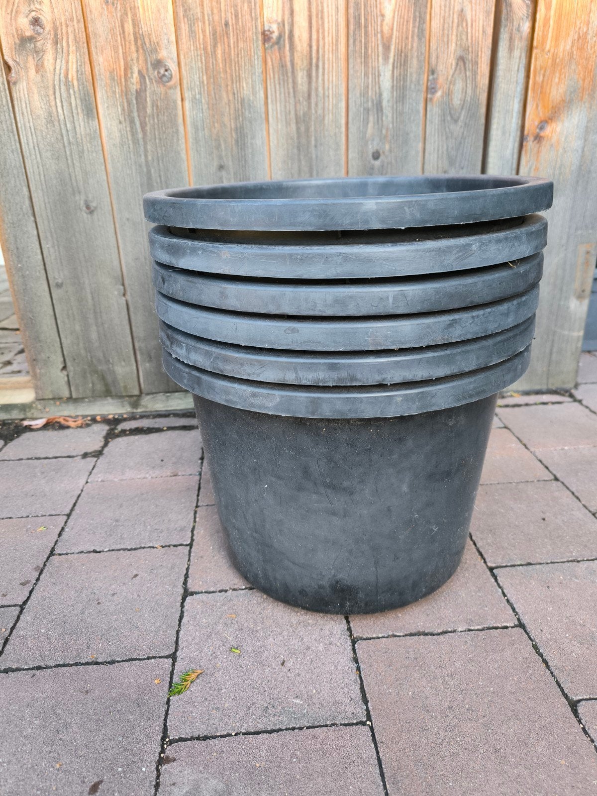 6 grote stevige bloempotten, Ophalen, Kunststof, Gebruikt, Minder dan 30 cm