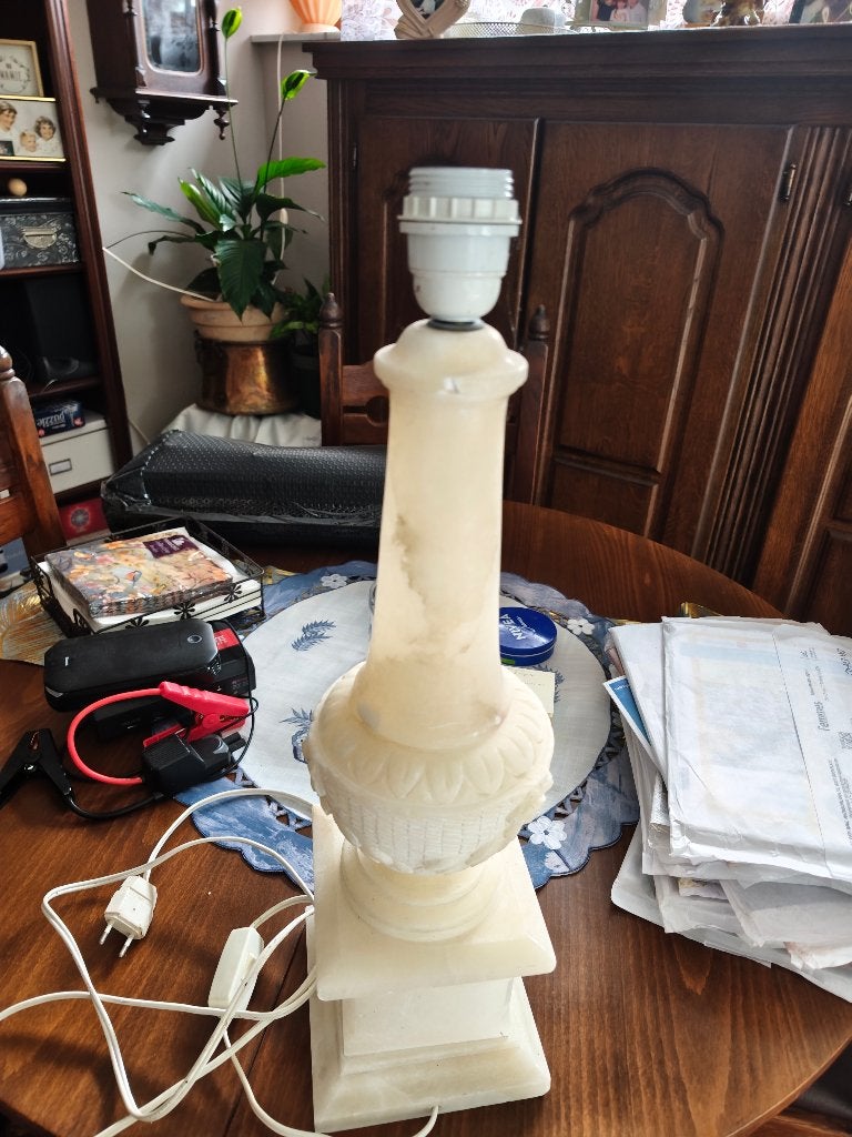Pied de lampe en albatre, Maison & Meubles, Enlèvement