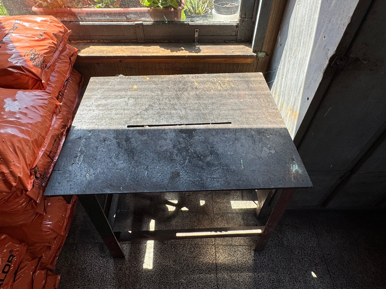 Table de scie circulaire fait main, Enlèvement, Comme neuf