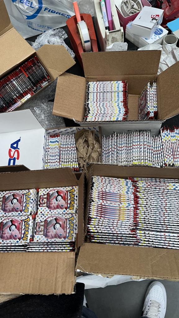 151 Boosterpacks, Ophalen of Verzenden, Zo goed als nieuw, Booster