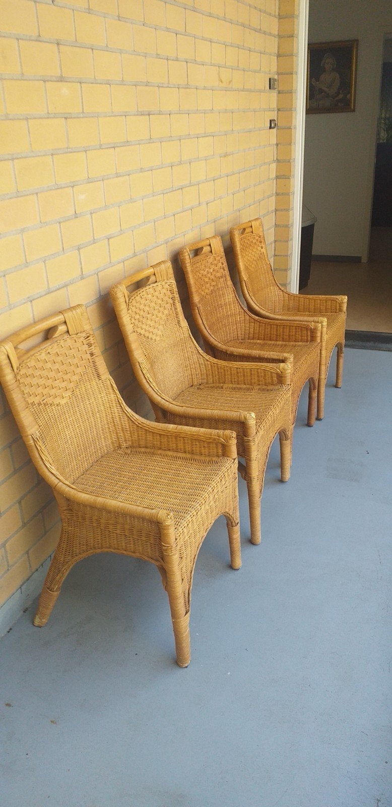 4 rieten stoelen gratis op te halen.Zitten nog goed., Huis en Inrichting, Ophalen, Gebruikt, Overige kleuren, Riet of Rotan