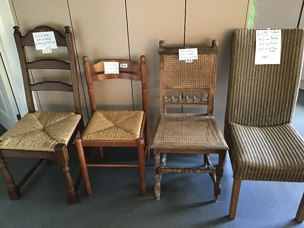 2 mooie stoelen met rieten zitting en 2 andere stoelen, Huis en Inrichting, Stoelen, Ophalen, Zo goed als nieuw