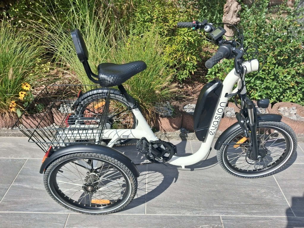 TRICYCLE électrique DAMIUS ÉVASION 20"–Options rajoutées, Enlèvement, Comme neuf, Frein à disque, Autre