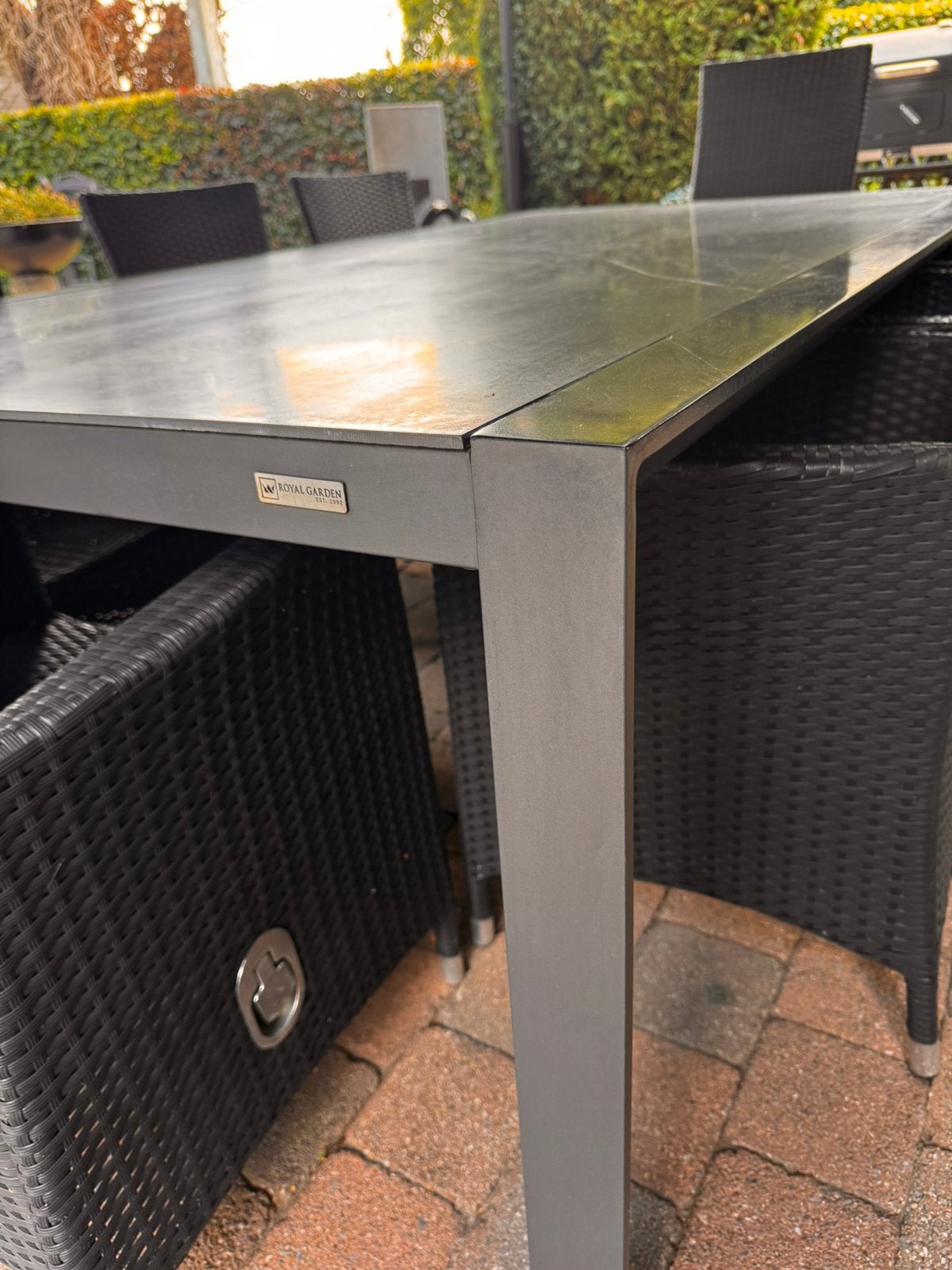 Keramiek tafel met 8 wicker stoelen, Tuin en Terras, Ophalen, Gebruikt, Wicker