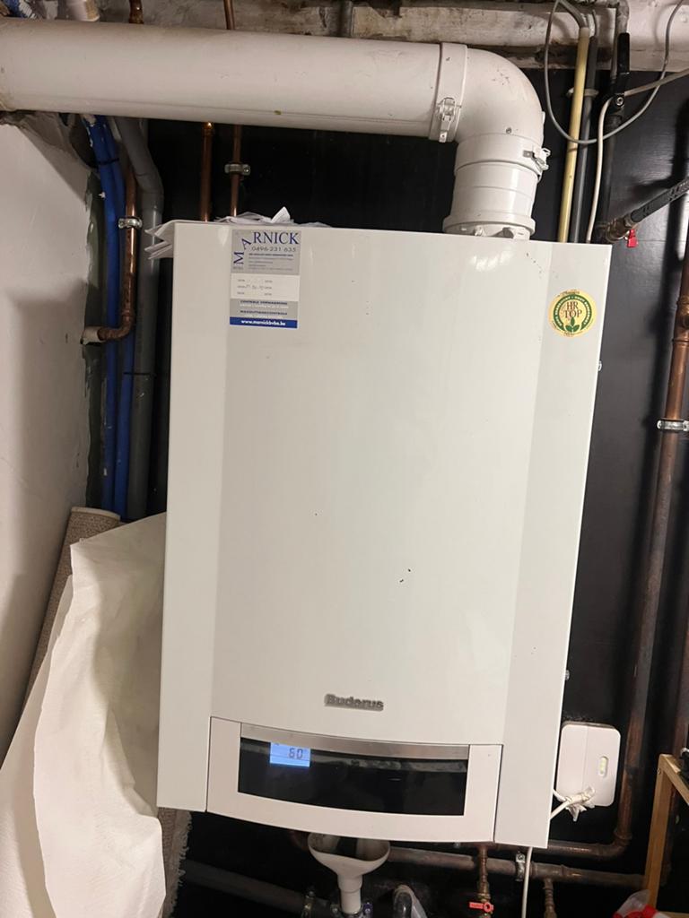 Buderus Logamax Plus GB172-24 T50, Enlèvement, Utilisé