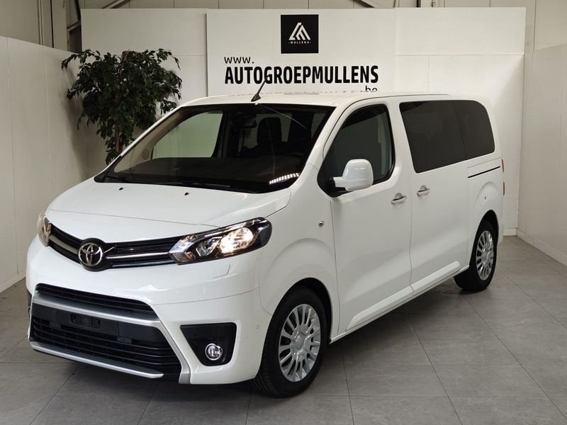 Toyota Pro Ace D-4D Active Medium, Autos, 8 places, Achat, Euro 6, Entreprise