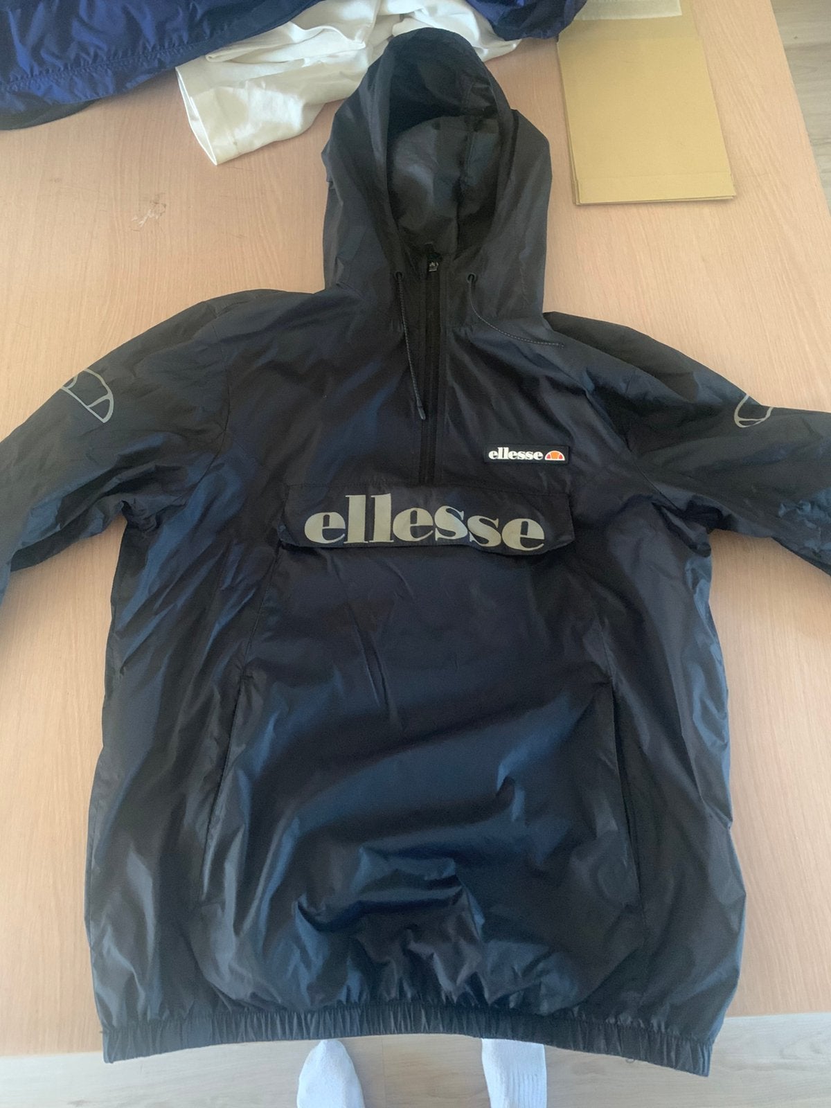 Ellesse zomerjas maat S, Kleding | Heren, Jassen | Zomer, Ophalen, Gedragen, Maat 46 (S) of kleiner, Zwart